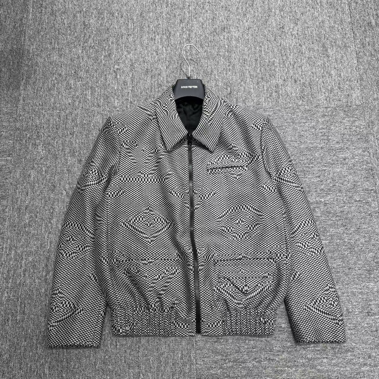 louis vuitton lv 秀款马赛克老花夹克/10536/46码/99新公价25500