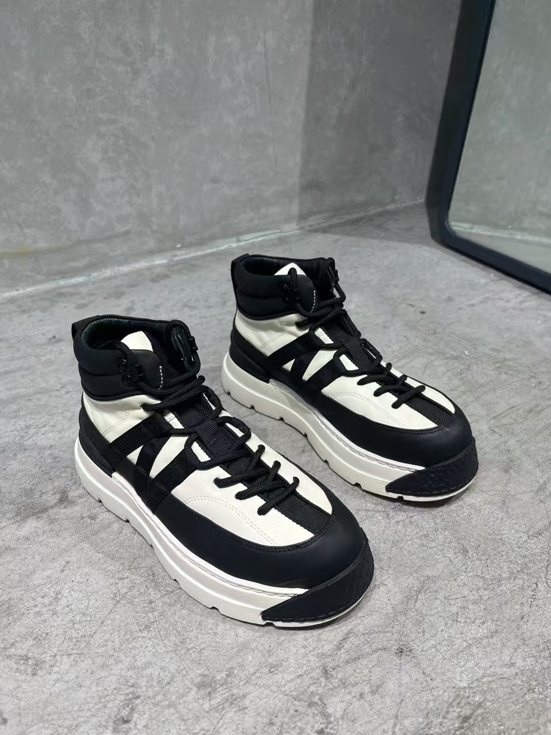 老男孩新款潮牌熊猫配色增高超轻发泡大底休闲鞋板鞋中帮男鞋318