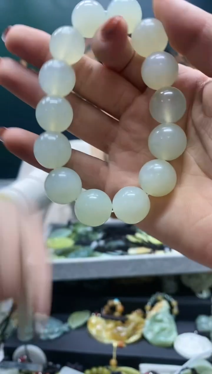 【闪购商品】蛇纹石玉手串未镶嵌多样性发货*拍一发一QQ