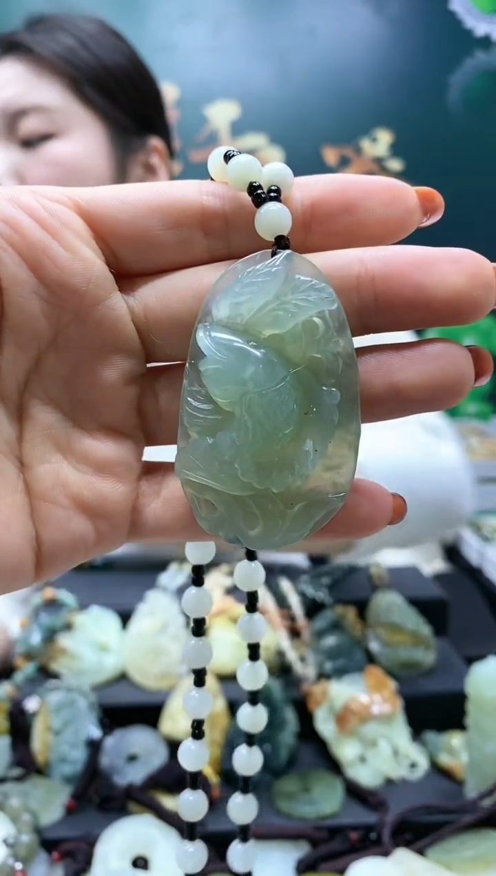 【闪购商品】蛇纹石玉吊坠未镶嵌多样性发货*拍一发一QQ