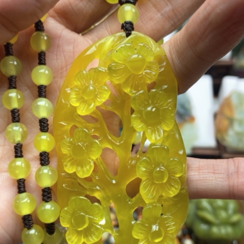 【闪购商品】岫玉挂件未镶嵌白**？