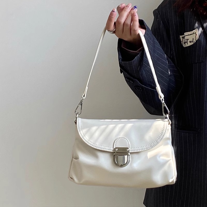 116小众设计新款女包秋冬锁扣软皮腋下包手提单肩斜挎小包