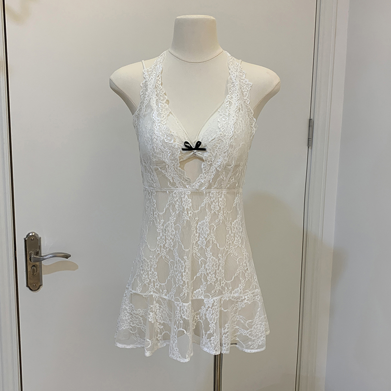 秋季辣妹蝴蝶结蕾丝挂脖吊带背心上身显瘦带钩花镂空内搭上衣叠穿