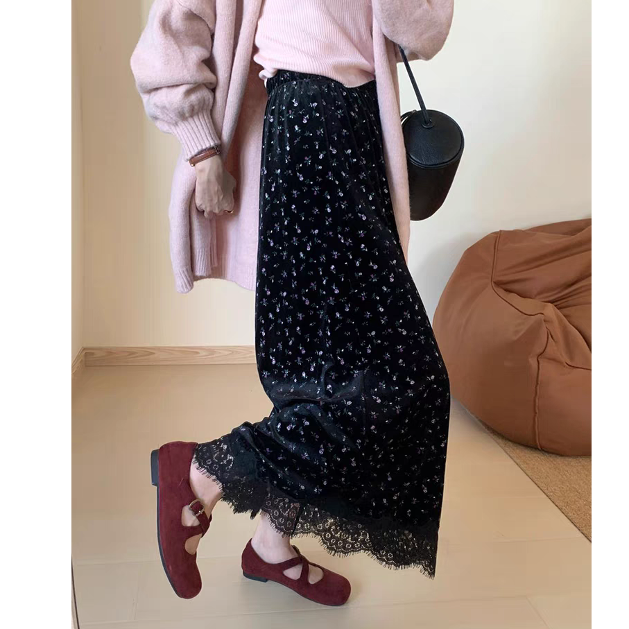 韩系印花拼接蕾丝丝绒厚款早春设计感小众减龄百搭直筒裙显瘦裙子