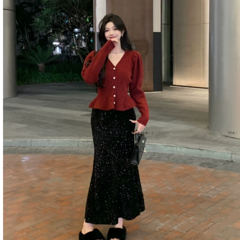 高级感轻熟风丝绒亮片包臀修身中长款半身裙早秋新款气质鱼尾裙女