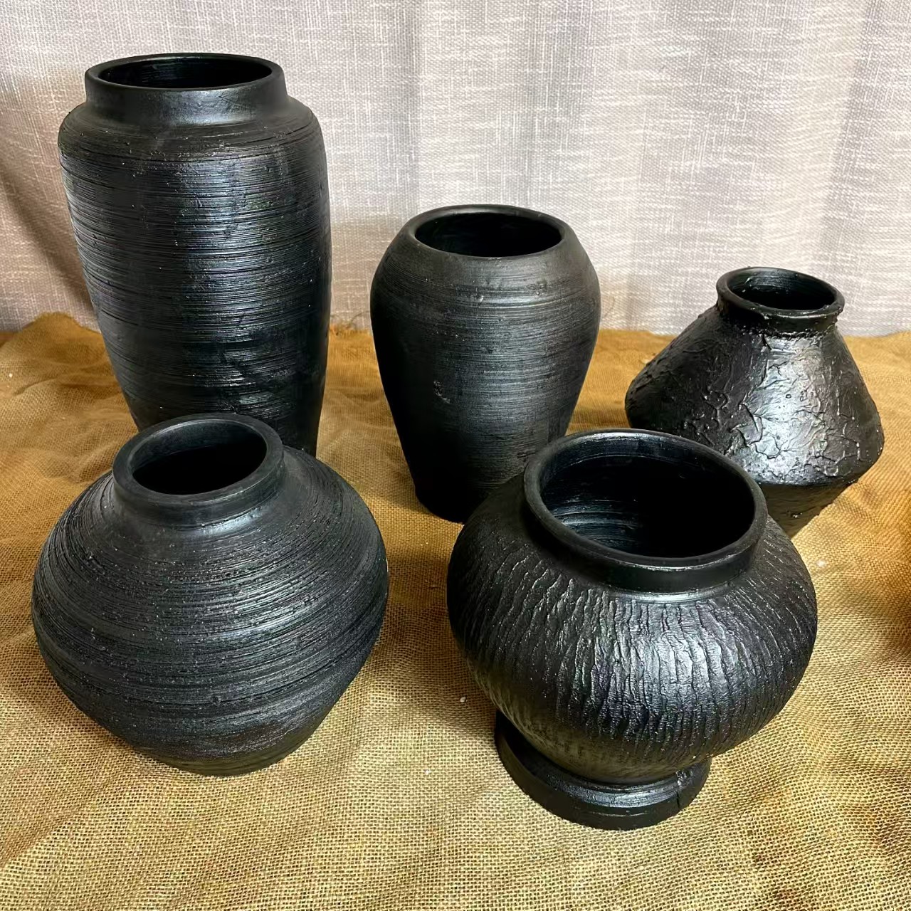 手工粗陶花盆黑色陶土复古风大口径绿植盆栽多肉花器盆栽花盆