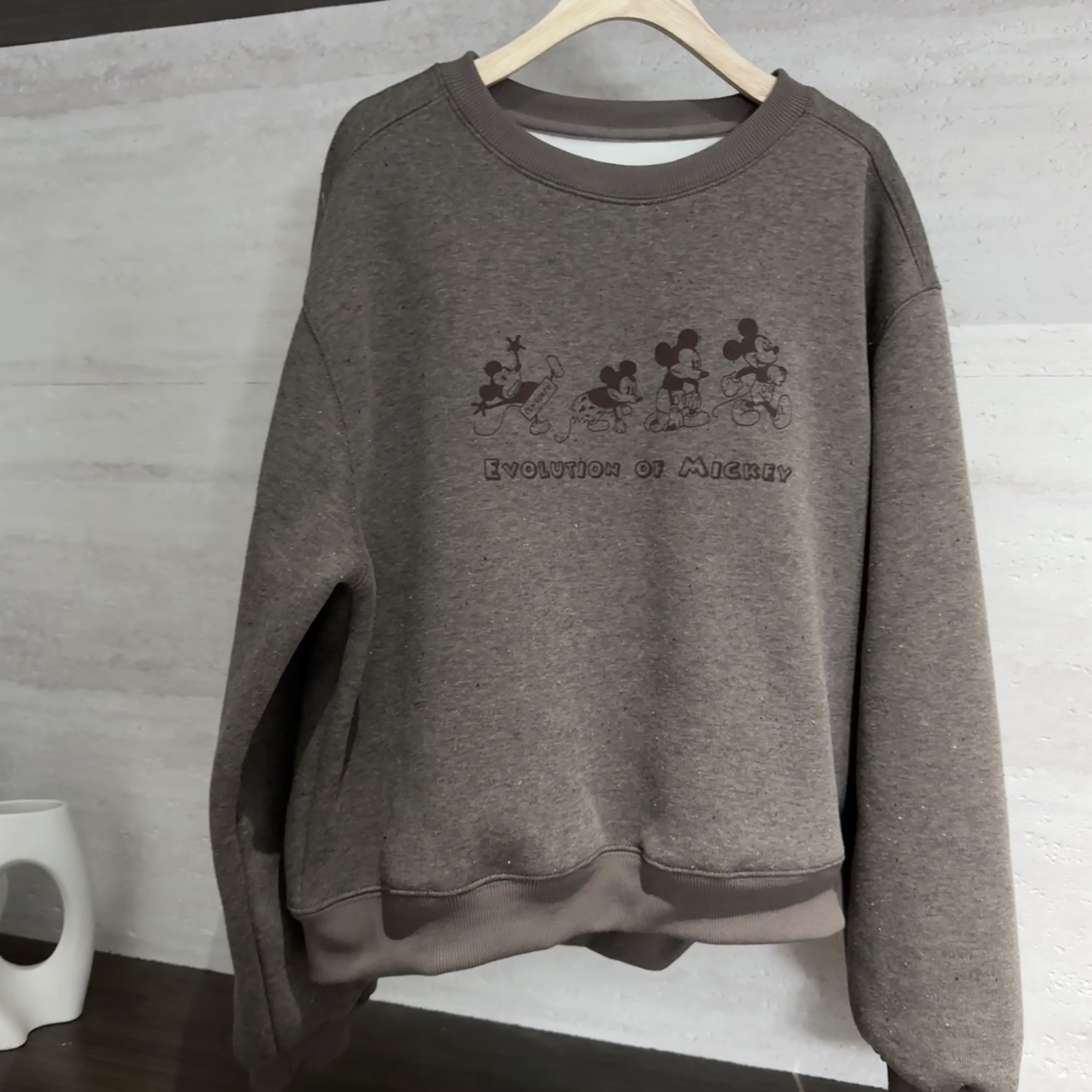 JIUJIU【熔岩臻巧】韩版加绒卡通字母卫衣1030-10436