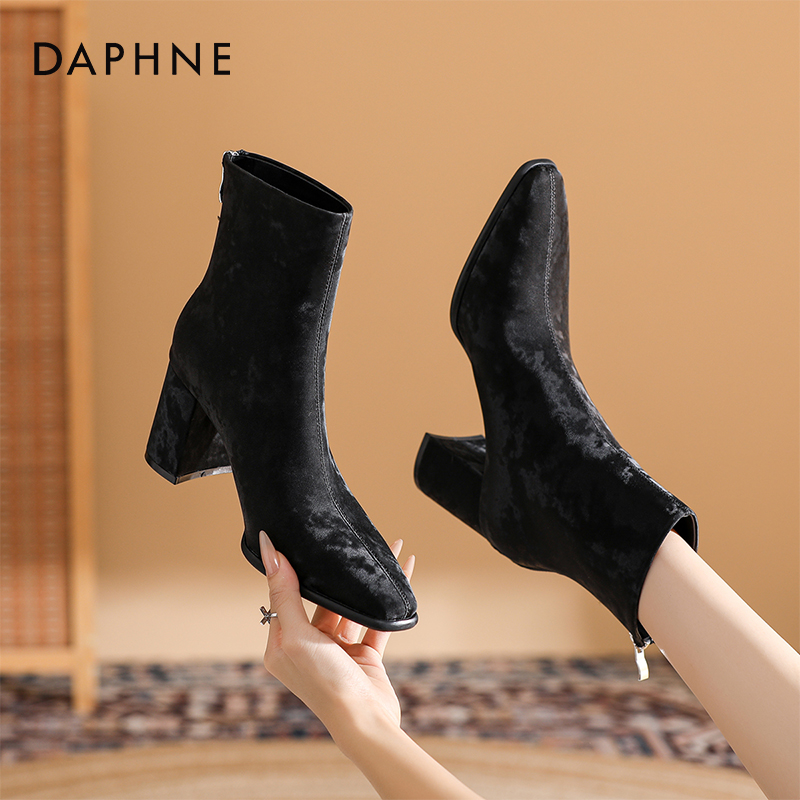 达芙妮复古超火英伦风短靴女2024秋季新款时尚粗跟中跟弹力瘦瘦靴