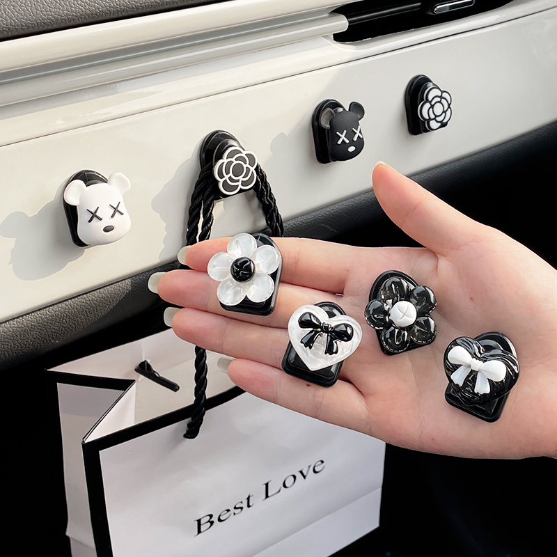 汽车挂钩前排置物多功能车载创意卡通粘贴挂勾车内装饰用品大全女