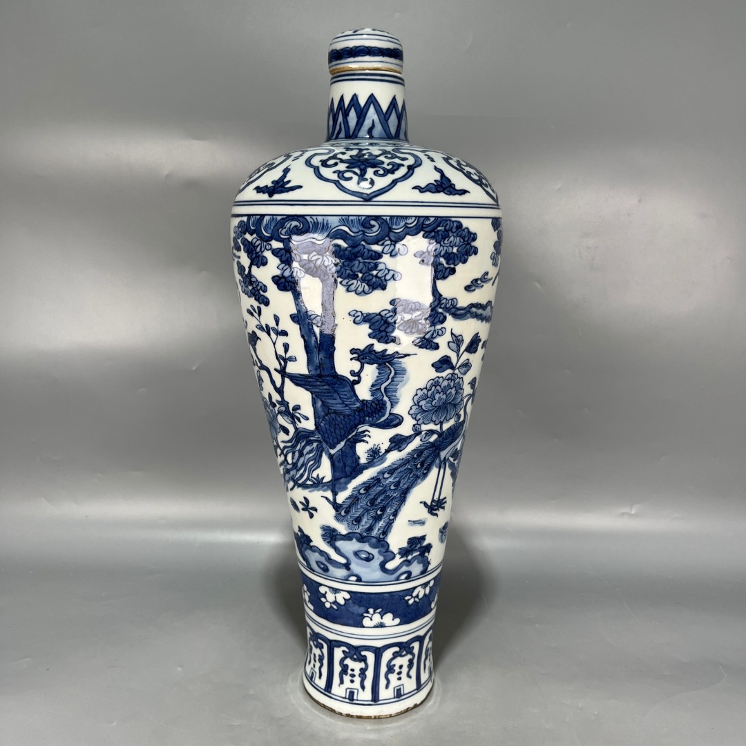 仿古青花花卉凤纹赏瓶