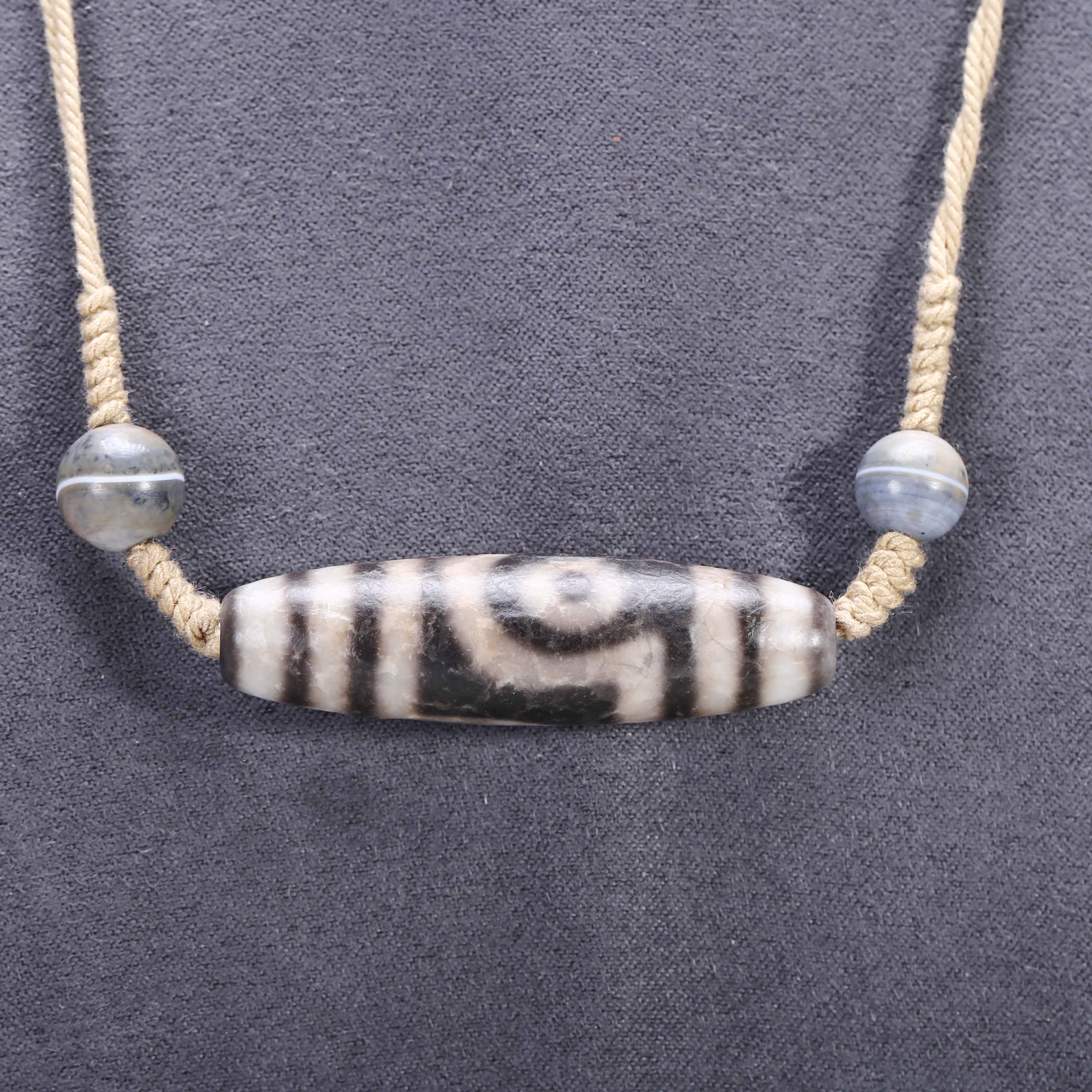 【济文阁】JFYG20112241民国 玛瑙勒子2