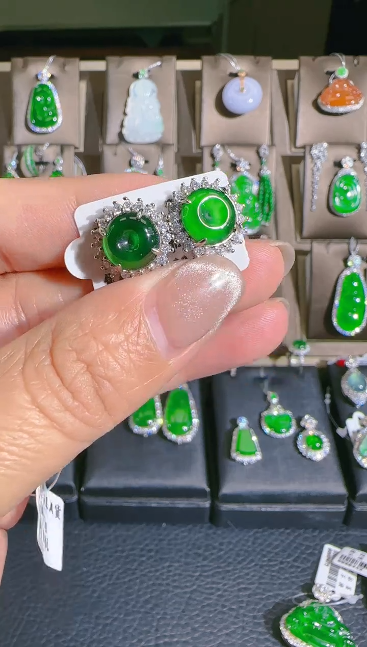 【闪购商品】翡翠耳饰银S925镶嵌平安扣