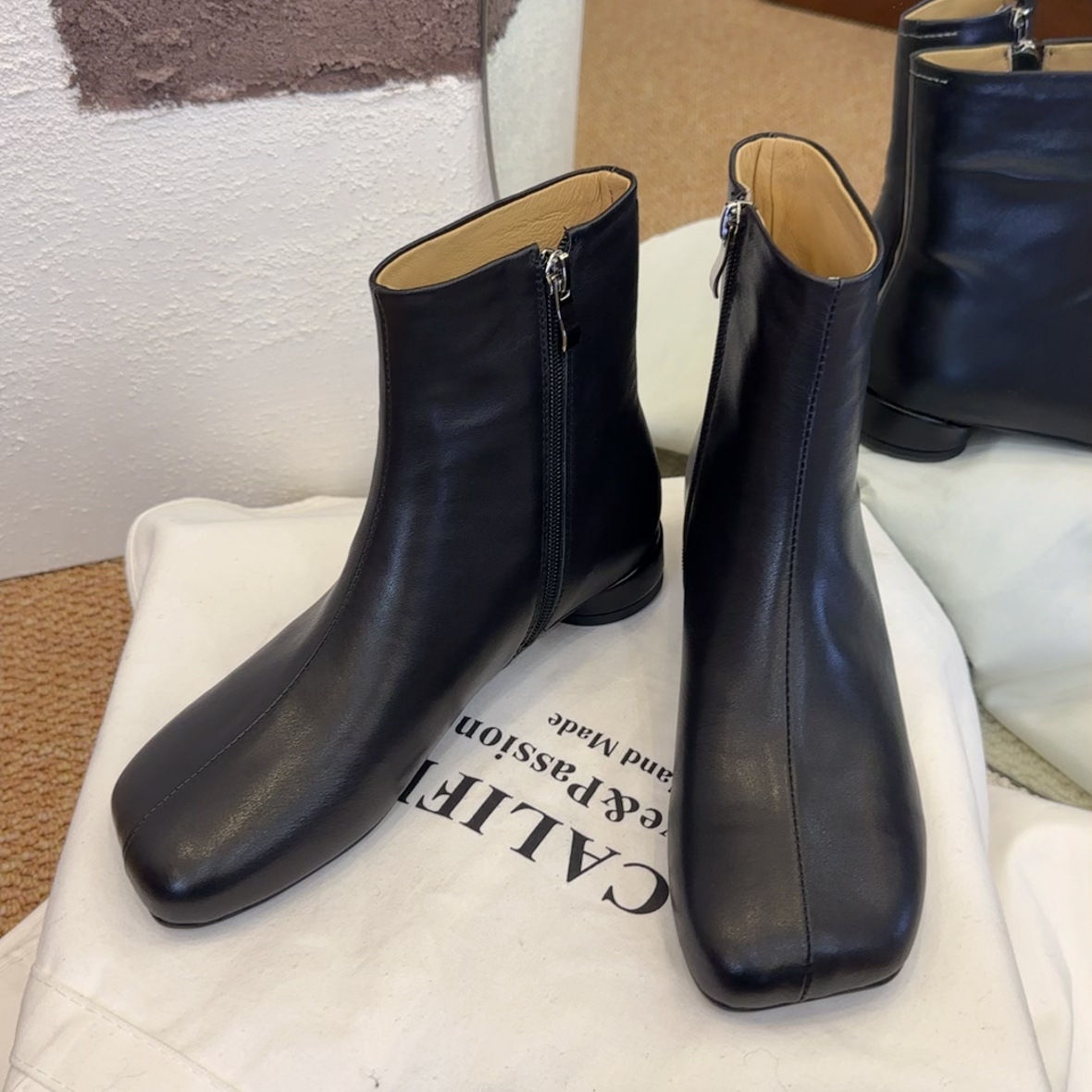 【王二今】牛皮/3.5CM/极简风MM丑丑短靴苹果头时装靴显瘦短裸靴女