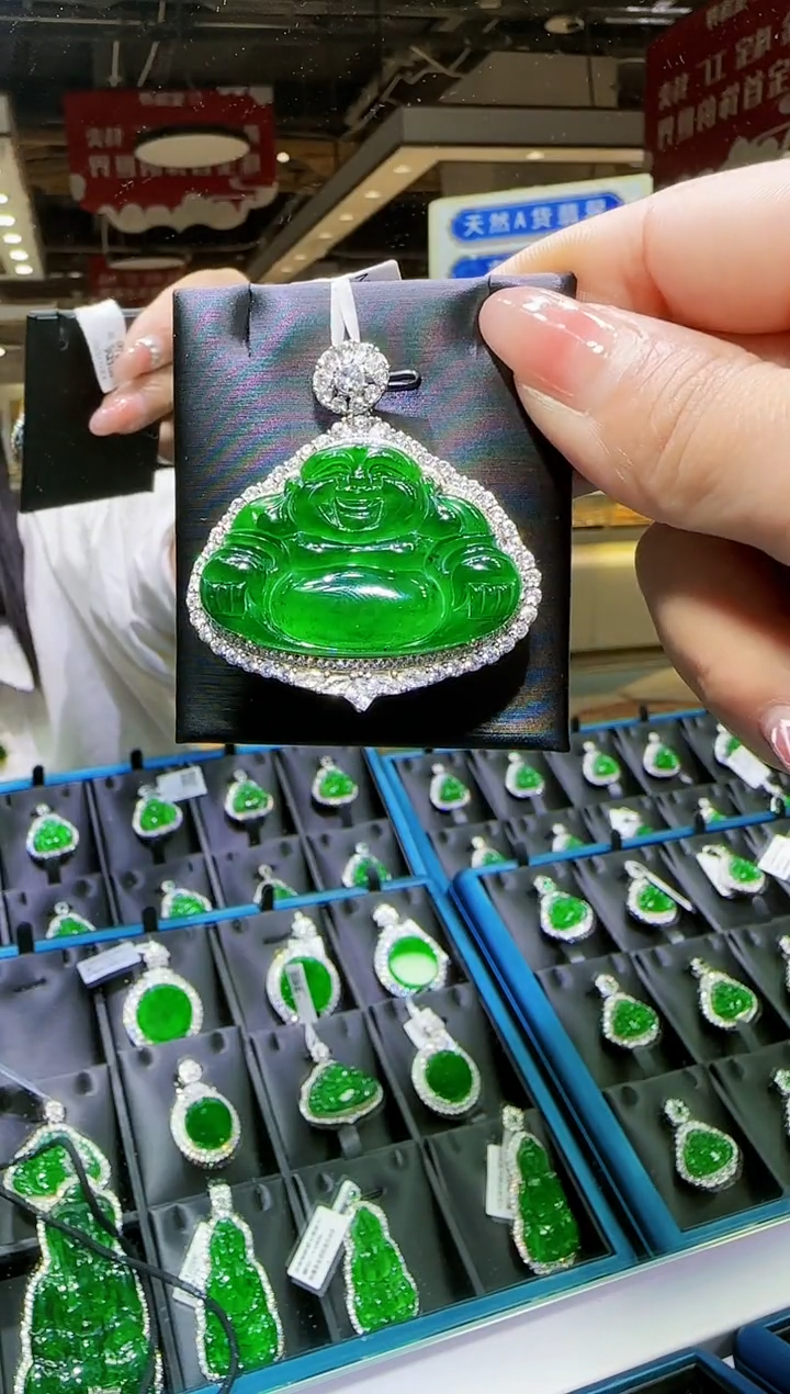 【闪购商品】翡翠吊坠（赠链）未镶嵌佛公吊坠（赠链）