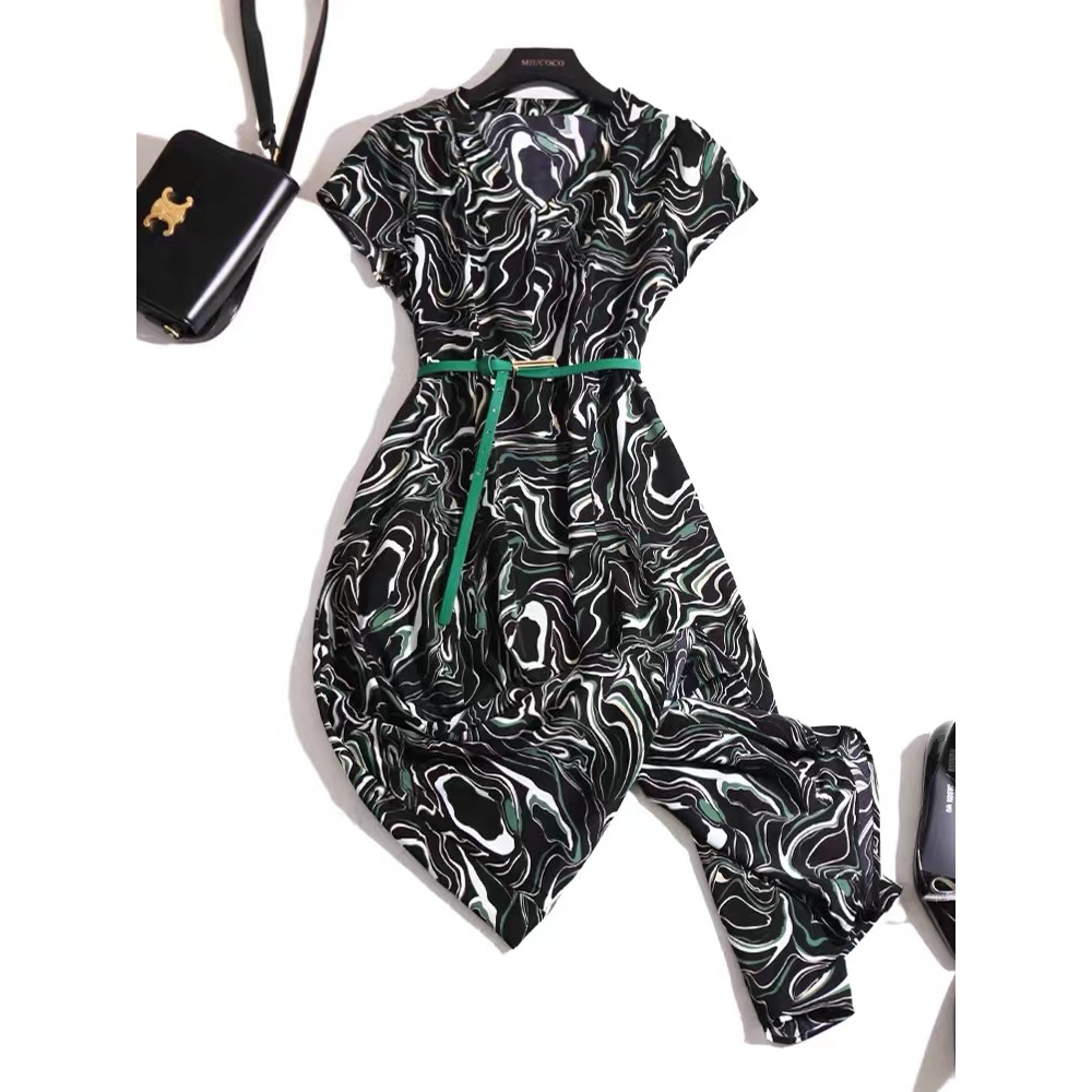 0203透气裙子妈妈装高贵新款绿色小腰带妈妈装夏装洋气