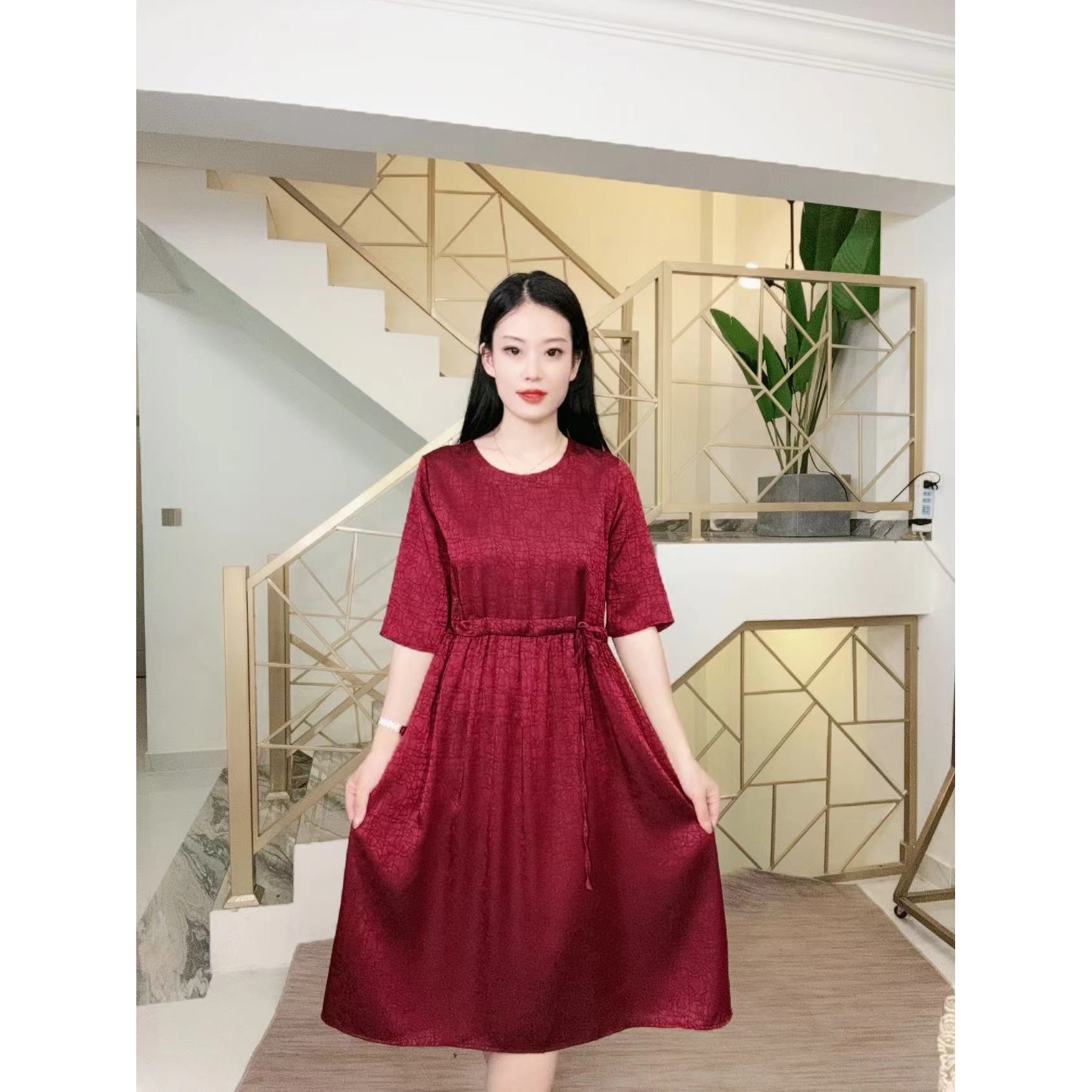 072透气裙子妈妈装高贵新款裂纹纯色妈妈装夏装洋气大码显瘦