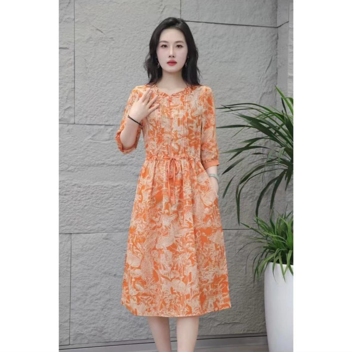 透气裙子妈妈装高贵新款活力橙女人花边领洋气收腰气质碎