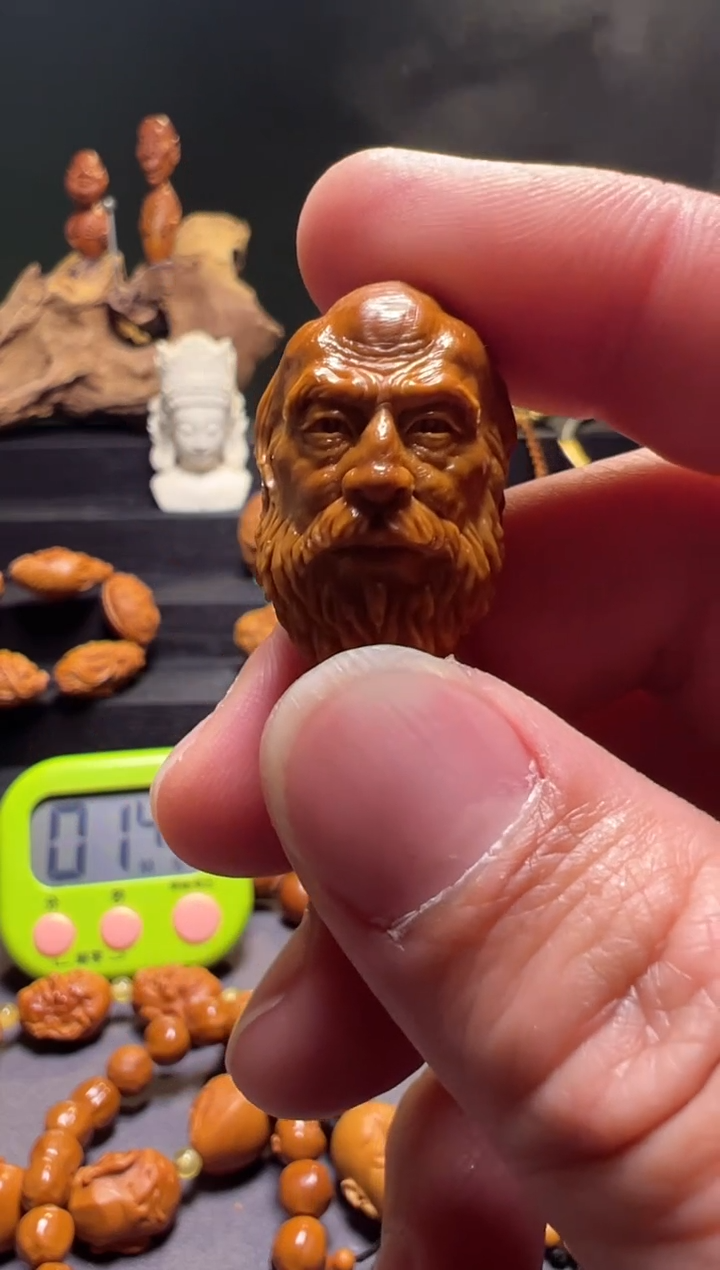 【闪购商品】橄榄核吊坠达摩