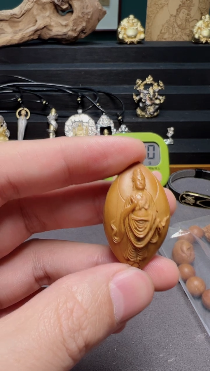 【闪购商品】橄榄核核雕观音