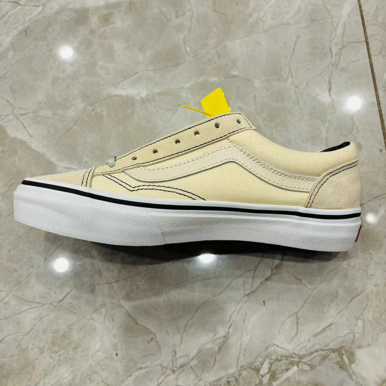 低帮米白色帆布鞋男生女生