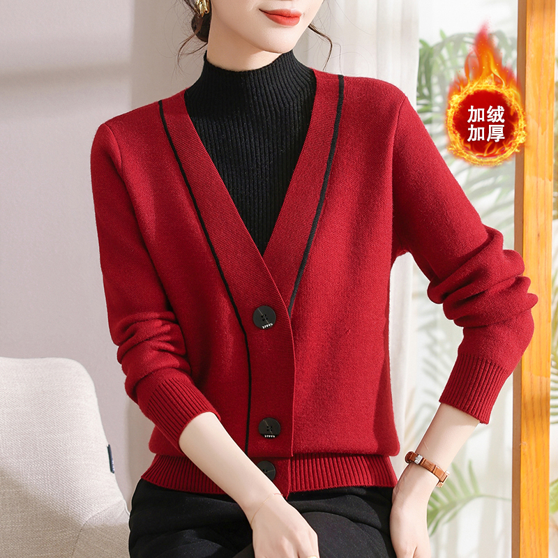 妈妈装冬季假两件加绒加厚毛衣秋冬中老年女装一体绒针织打地衫