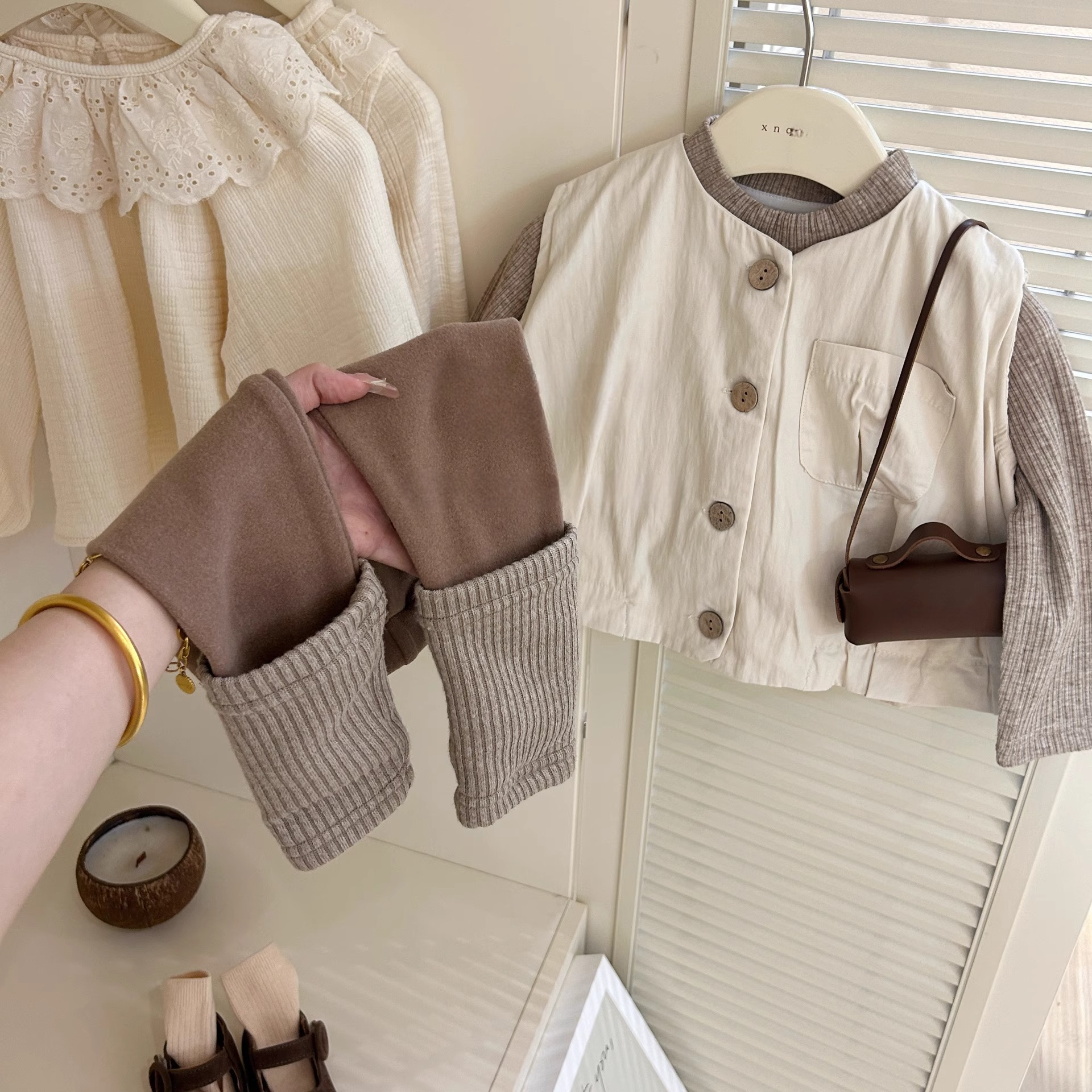 女童秋装套装春秋季2025新款洋气女孩宝宝网红超萌马甲女童套装