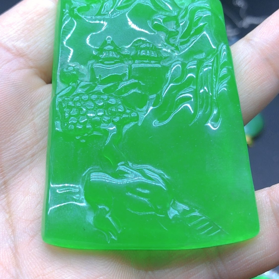 【闪购商品】翡翠颈饰未镶嵌