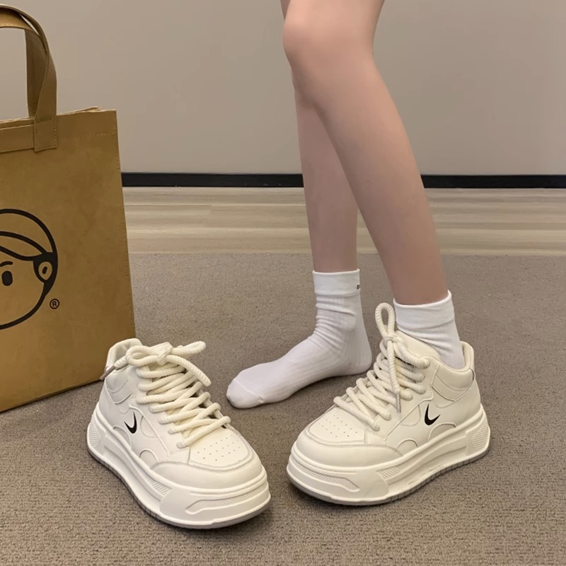 百丽王小白鞋女2024年新款爆款秋季运动板鞋厚底百搭小众高帮鞋女