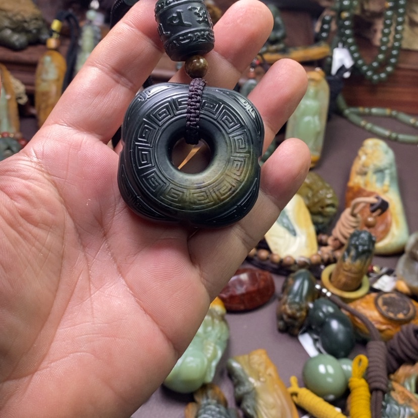 【闪购商品】岫岩河磨玉（透闪石质玉）挂件未镶嵌咫