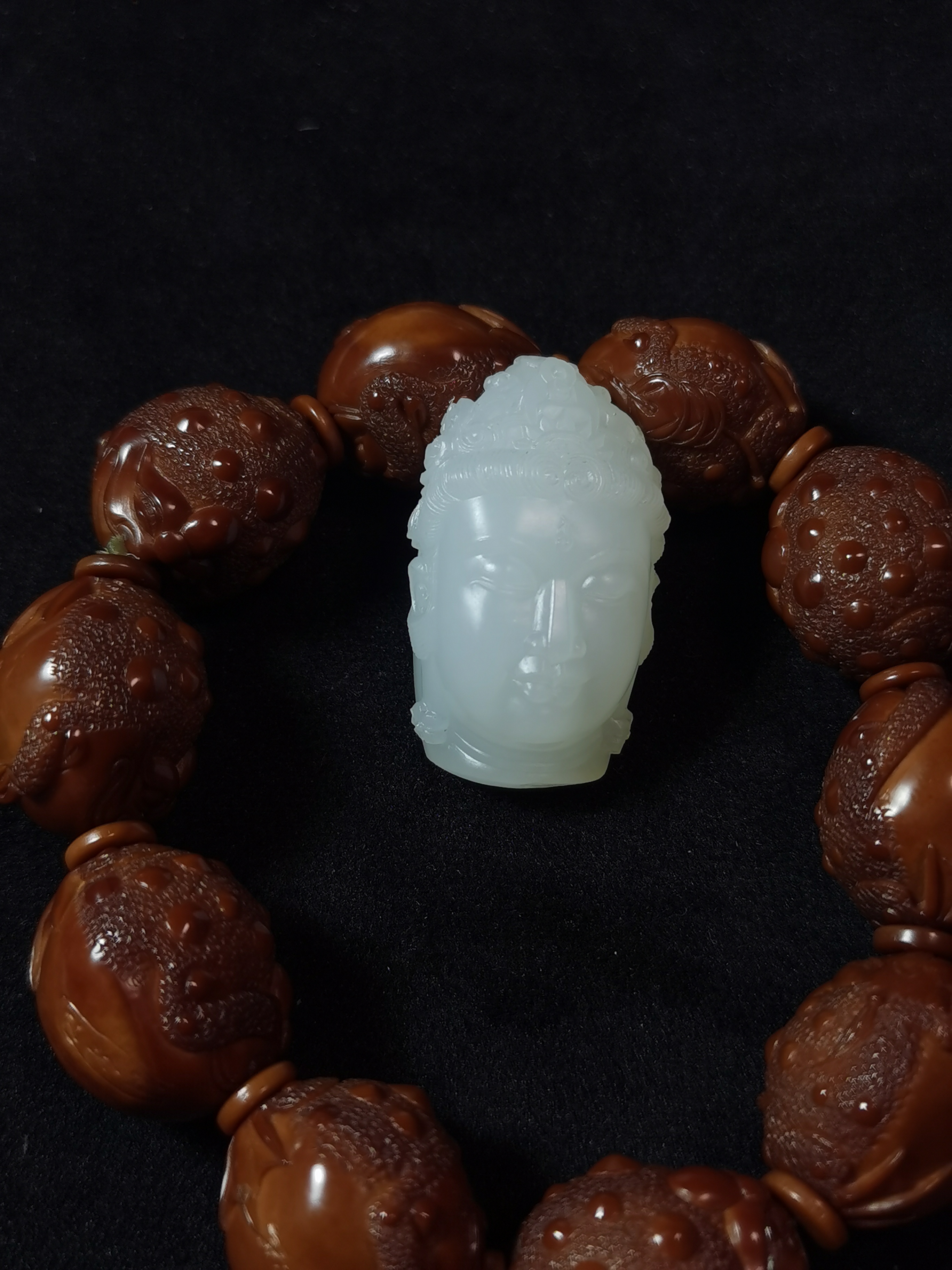 和田玉籽料真皮籽料观音新疆和田玉苏工名家大师张小洋姑苏问石