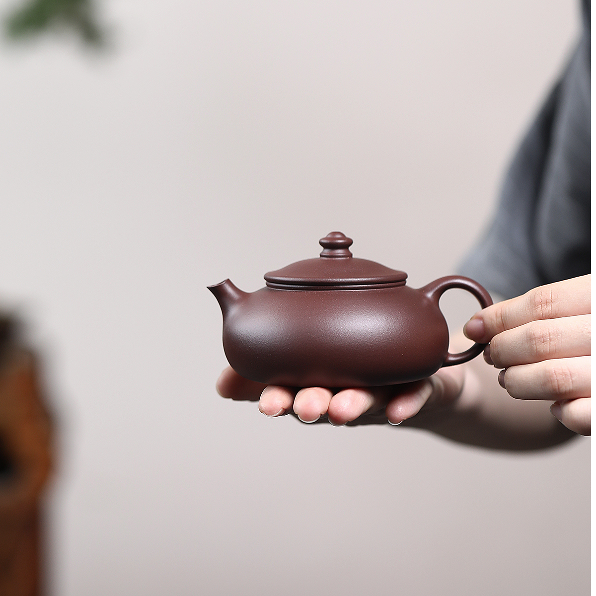 雪涓爆款（新人限购一单必入款）紫泥手工男女士180cc泡茶寒江壶