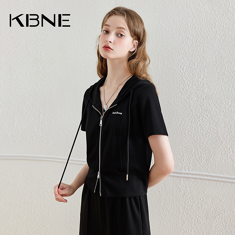 KBNE外套女连帽卫衣开衫2024夏季新款运动风今年流行小个子上衣