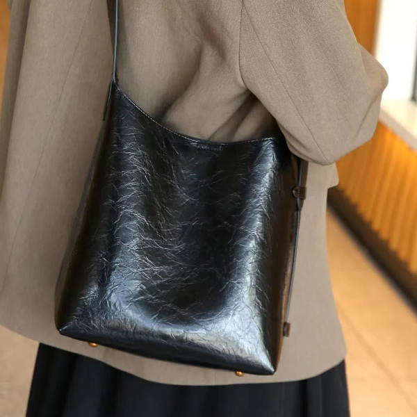 【佐伊甄选】SKL-7219-黑色轻奢女士时尚通勤百搭腋下斜挎包