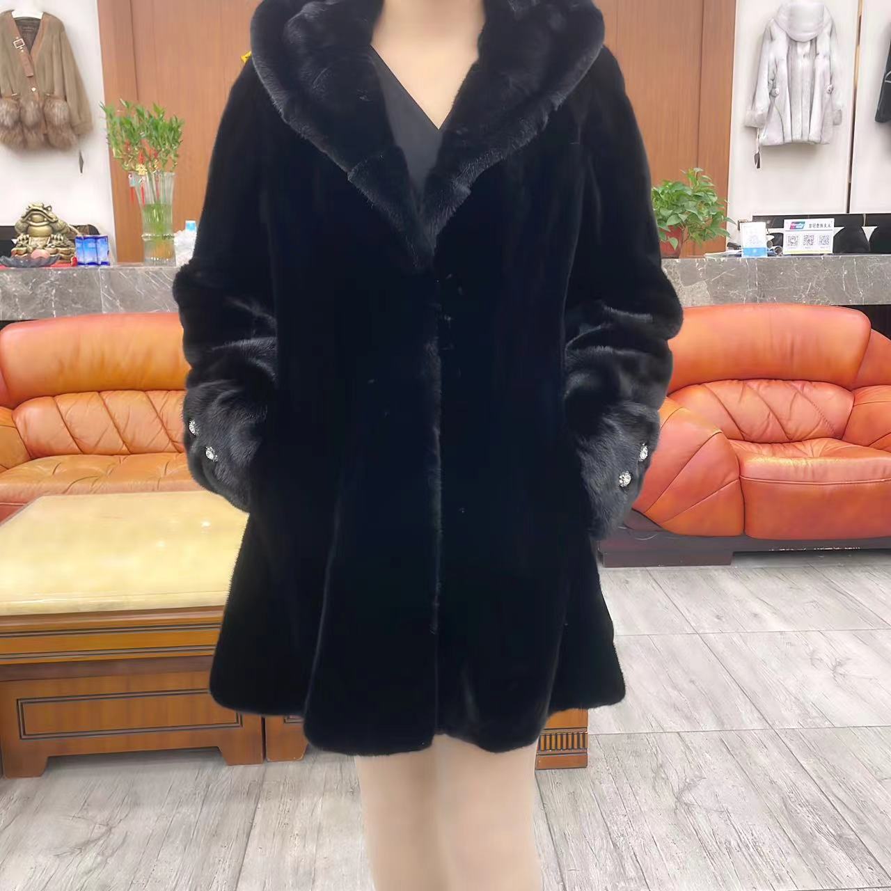 45号 进口时尚休闲女士天鹅绒大衣 2108