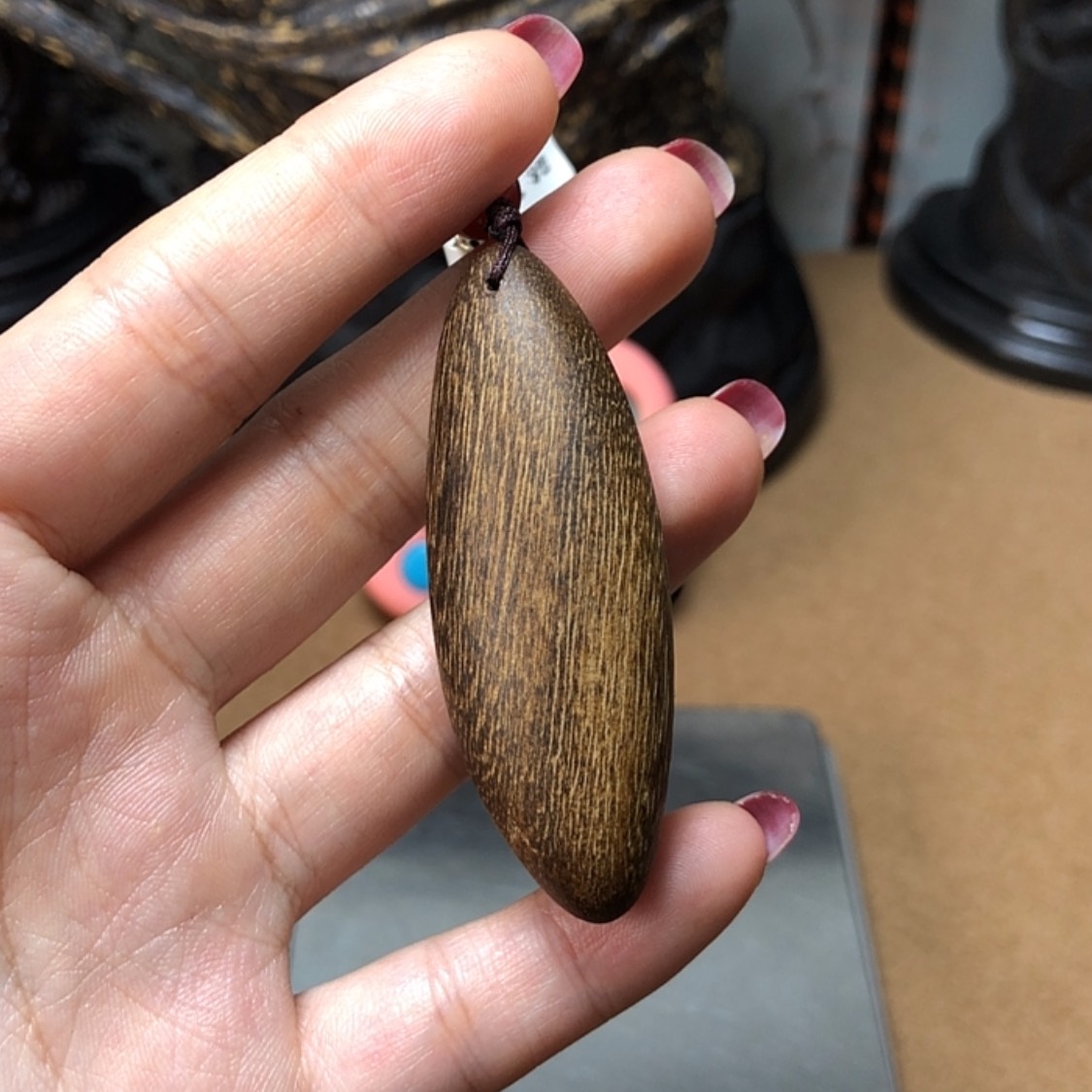 【闪购商品】雕刻木材文莱沉香