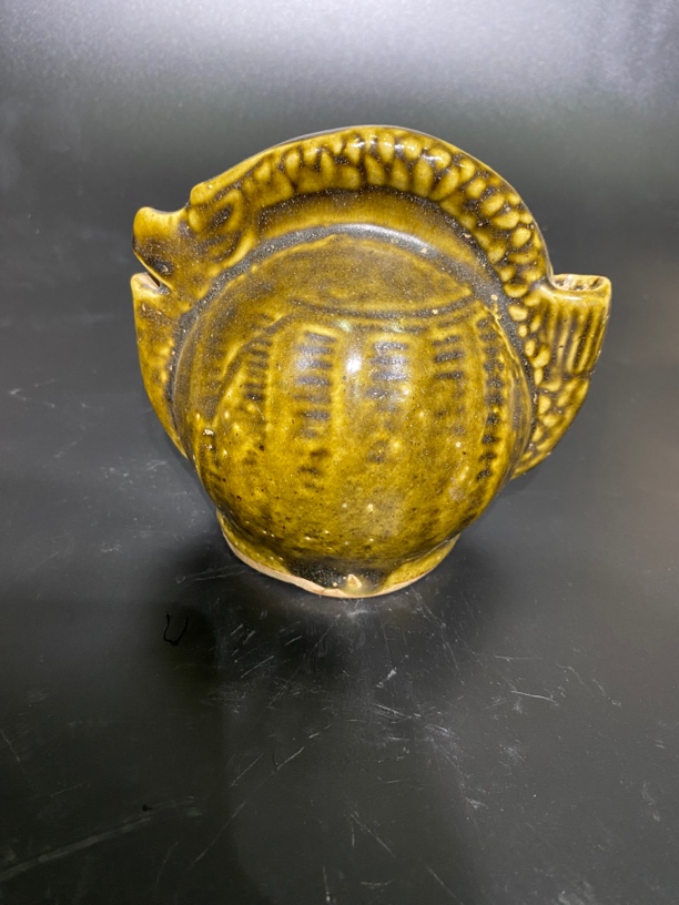 不知名的小青瓷摆件