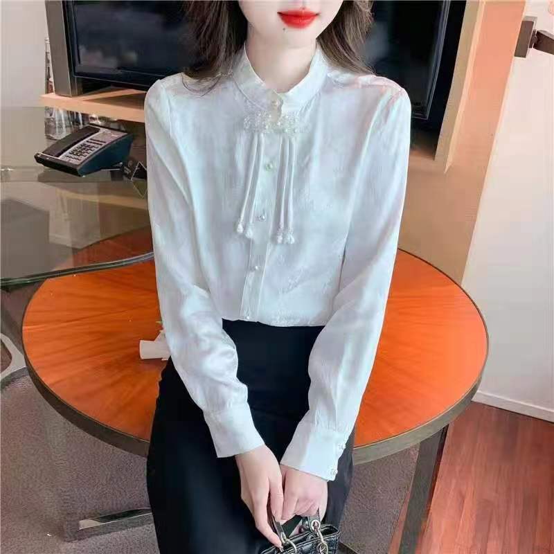 现在(柒月家)时尚女装（听清楚在拍）