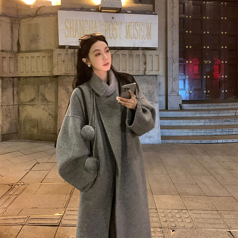 区区欧阳中世纪浪漫 典藏大衣毛球羊毛双面呢大衣女冬季高级感