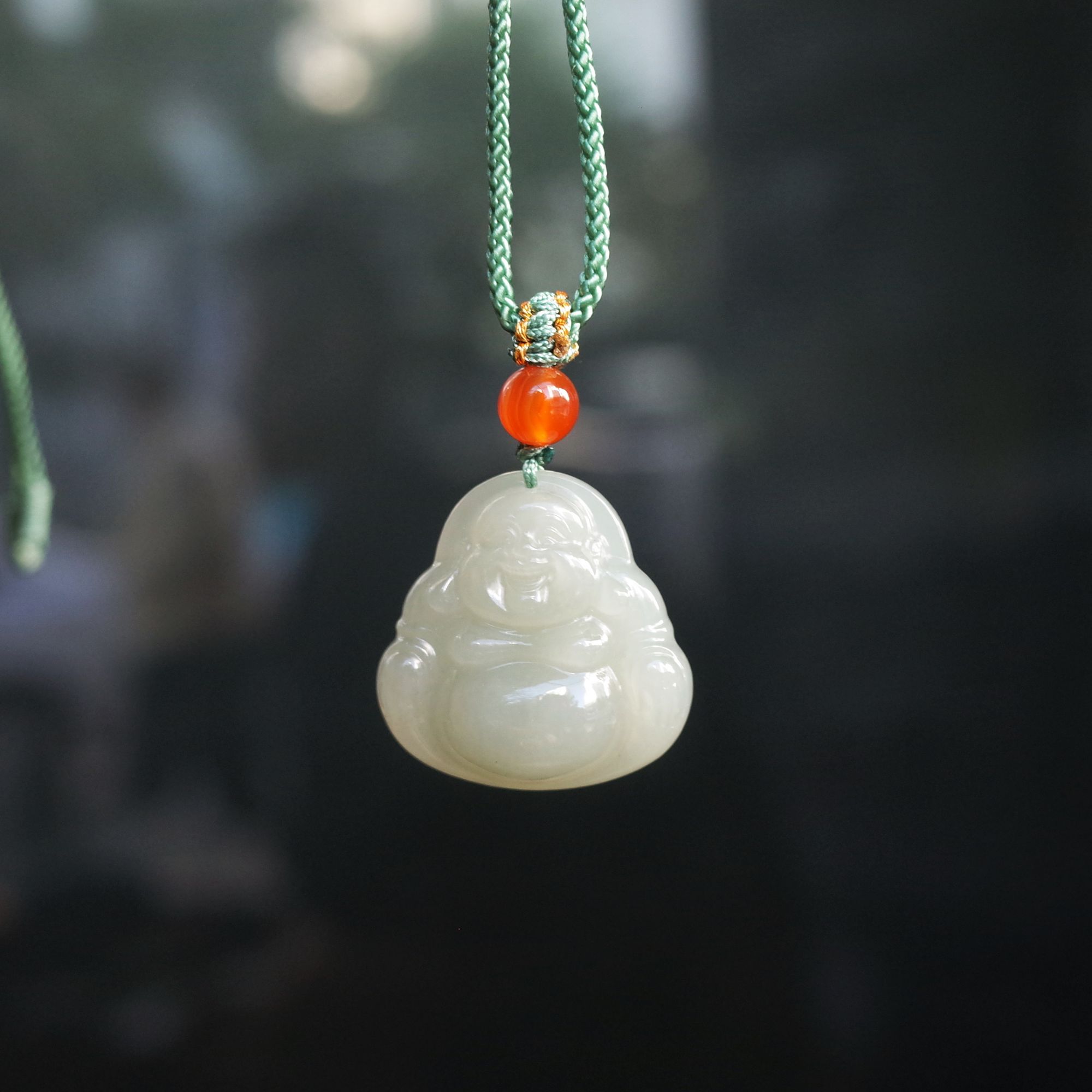 和田玉佛公吊坠，冰底色