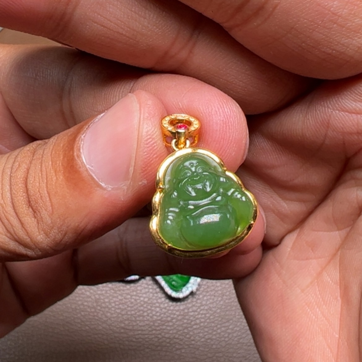 【闪购商品】和田玉吊坠(不含链)18K金镶嵌蕃**惑