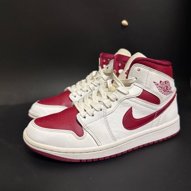 二手/38码Nike aj1 白红 中帮复古篮球鞋板鞋