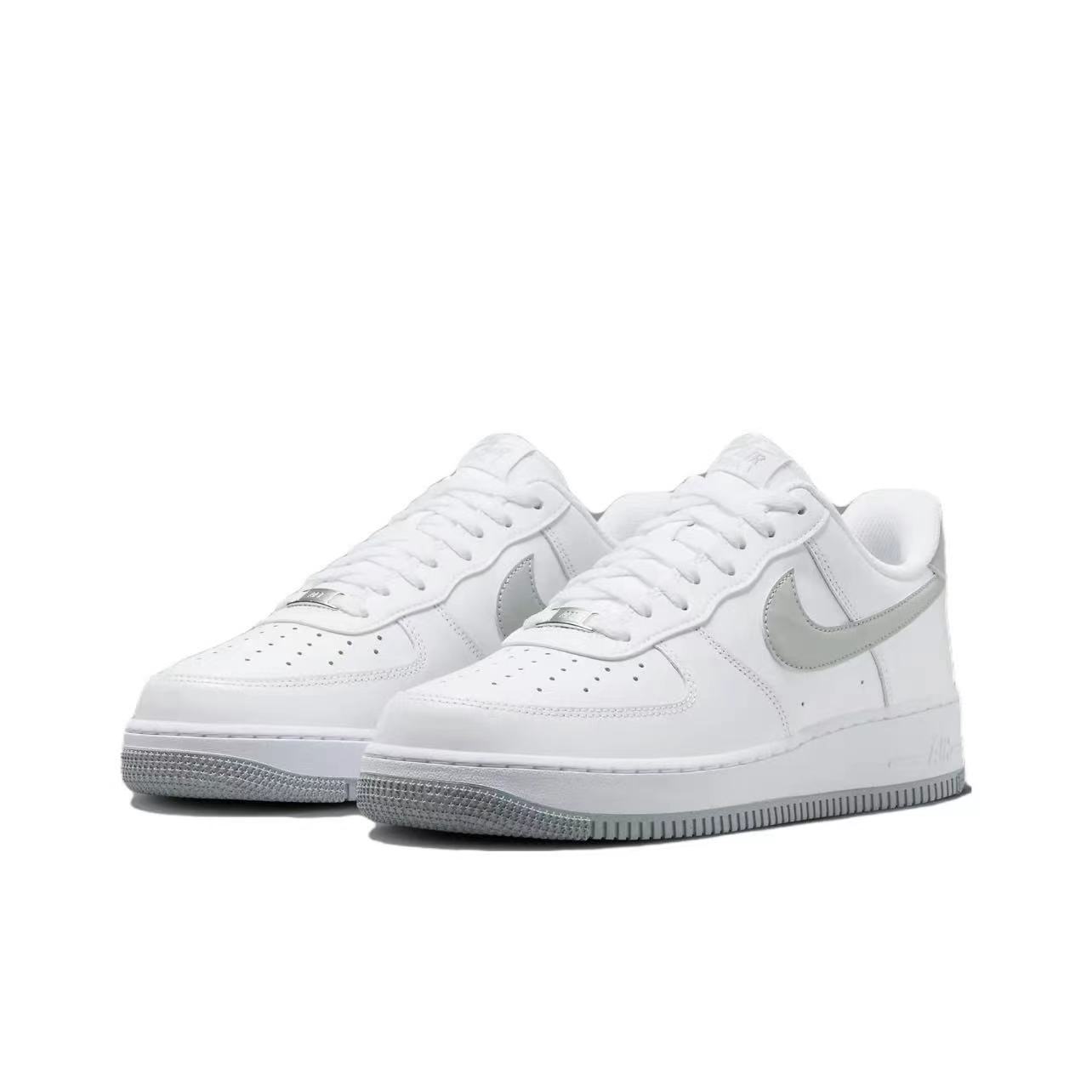 【太阳宫NK专享】 AIR FORCE 1 '07 男子低帮白灰休闲鞋 FJ4146100