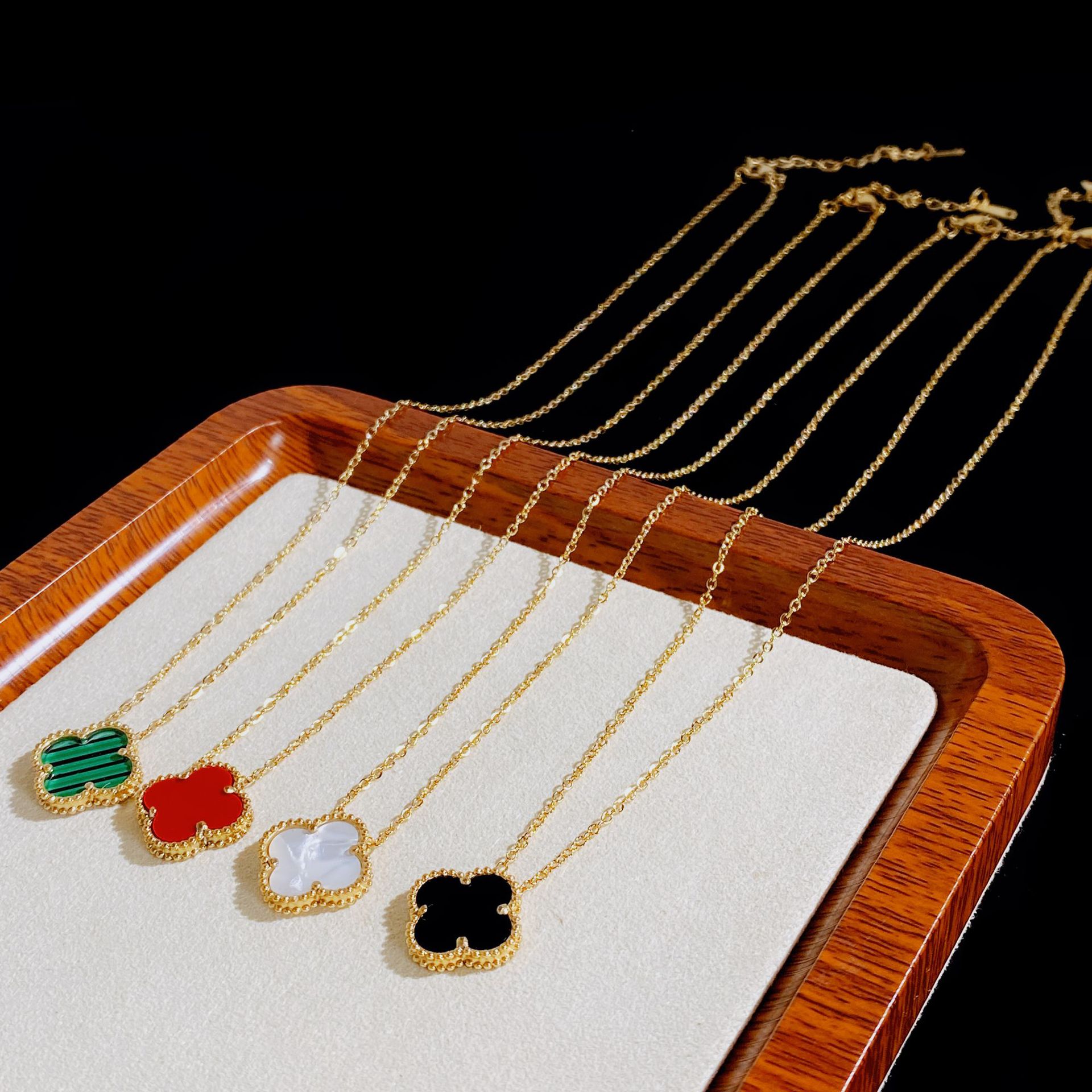 AETEEY 钛钢项链 双面四叶花项链经典百搭高级感锁骨链不掉色配饰