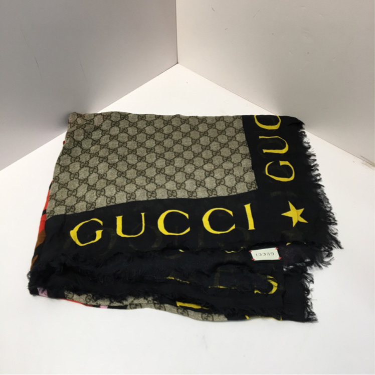 全新未使用  一一P243975228gucci 印花丝巾