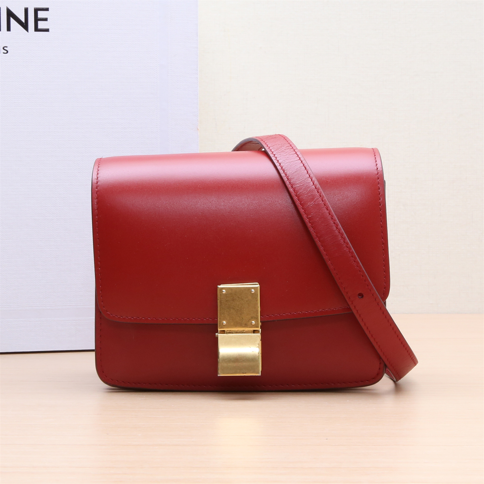 99新  小花攀攀Classic Box 小号 红色
