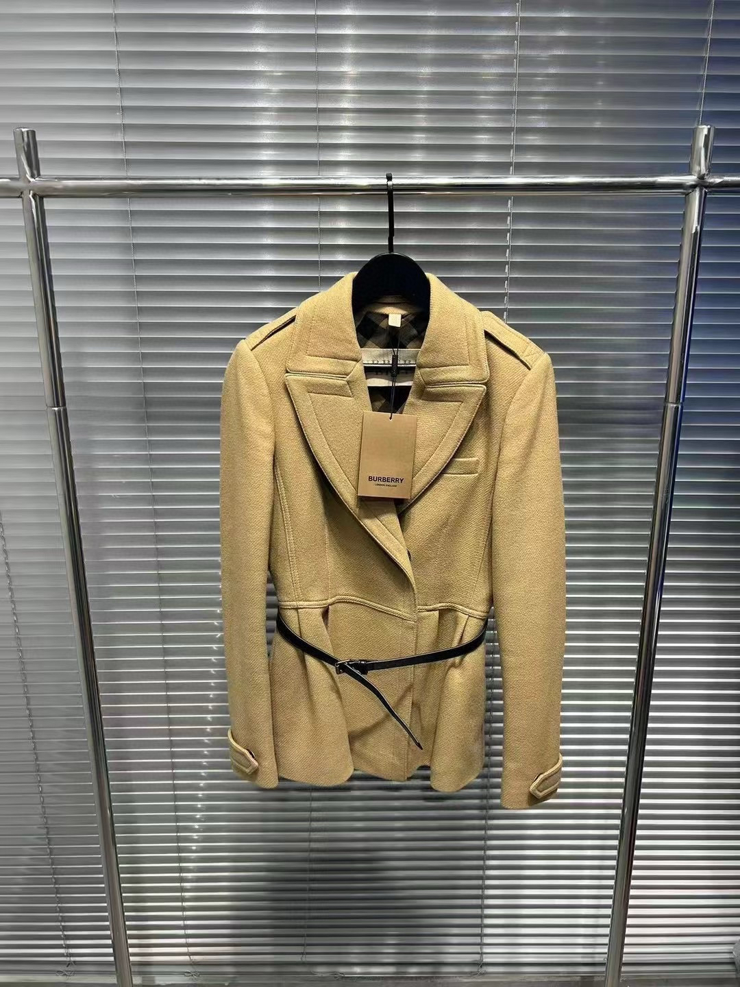 Burberry爆款中长款驼色腰带款羊毛呢大衣/38码/全新/平台38500