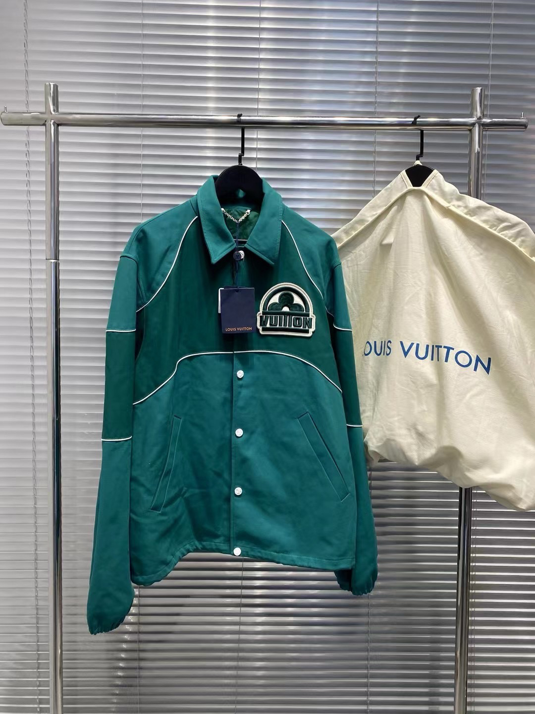 Louis Vuitton23fw植绒图案墨绿色棒球服 46码/全新/平台22055