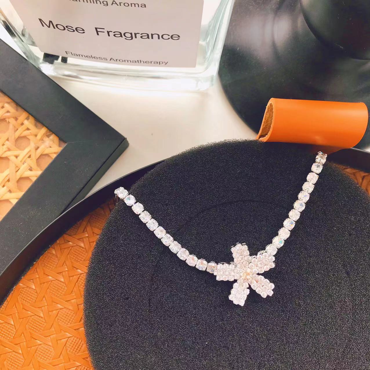 铜合金莫桑石项链 Boonlai 银色镶钻花朵j项链1776