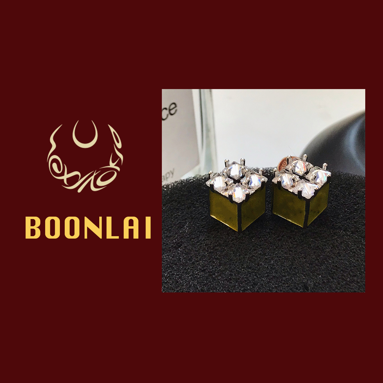 铜合金莫桑石耳饰 Boonlai  方形镶钻立体字母耳环1848