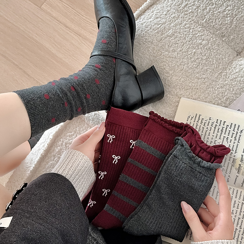 酒红波点袜子女秋季安可拉红蝴蝶结中筒袜高级感灰色纯棉堆堆袜